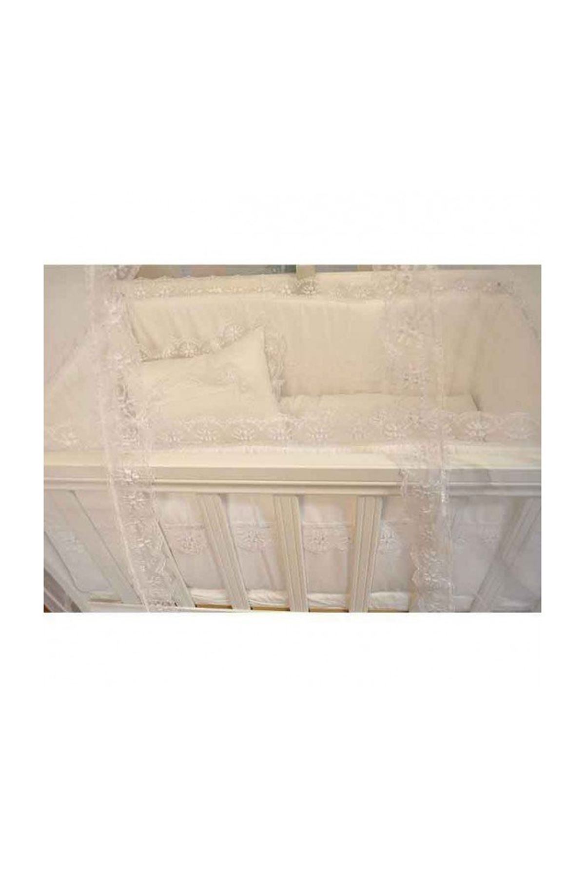 Anne Yanı Beşik İçin Beyaz Fransız Dantelli Bebek Uyku Seti