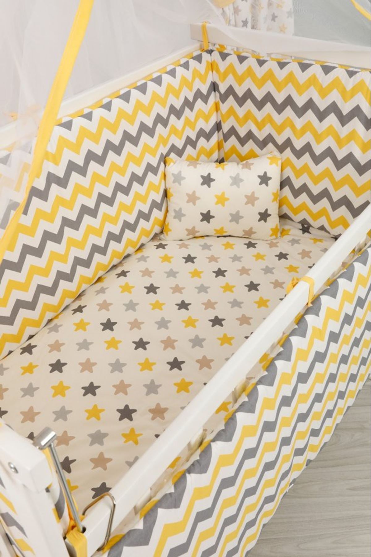 Anne Yanı Beşik İçin Sarı Zigzag Detaylı Bebek Uyku Seti