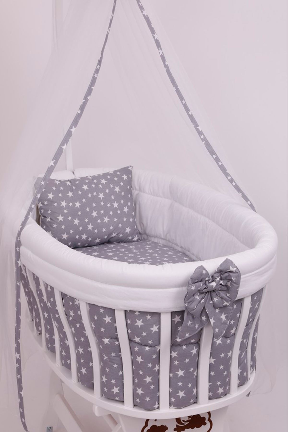 White Wooden Basket Crib with "Gray Starry" Sleep Set
