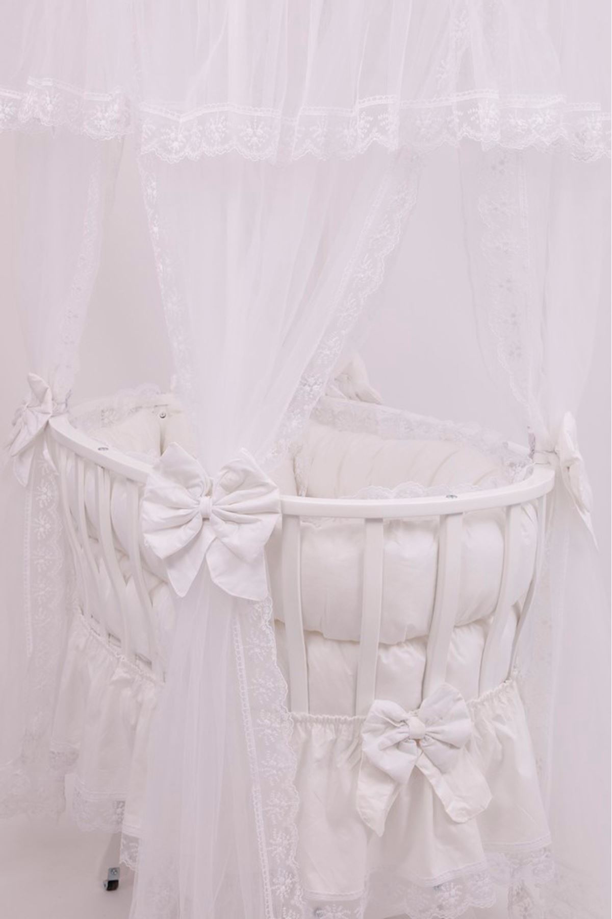 White Palace Cradle with White Baby Sleeping Set